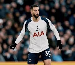 解雇阿莫林后，曼联将士誓言争夺欧冠资格